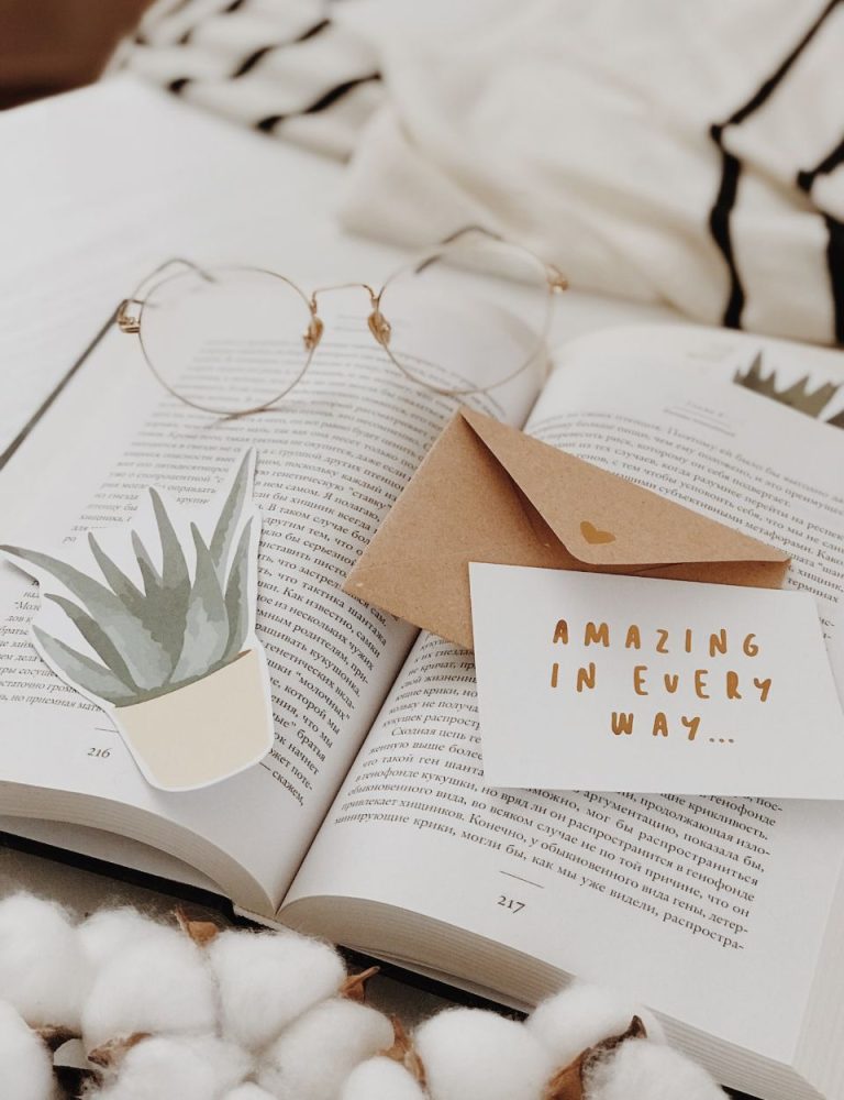 Asymmetrical readymade brunch fingerstache